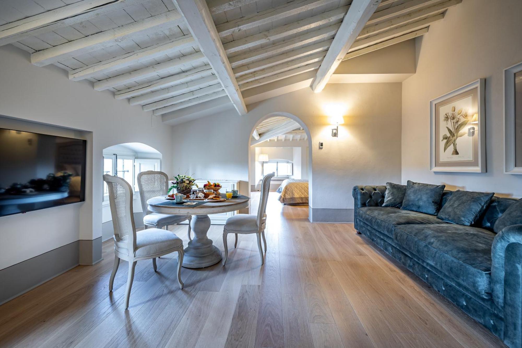 Villa S.Andrea サン・カシャーノ・イン・ヴァル・ディ・ペーザ エクステリア 写真