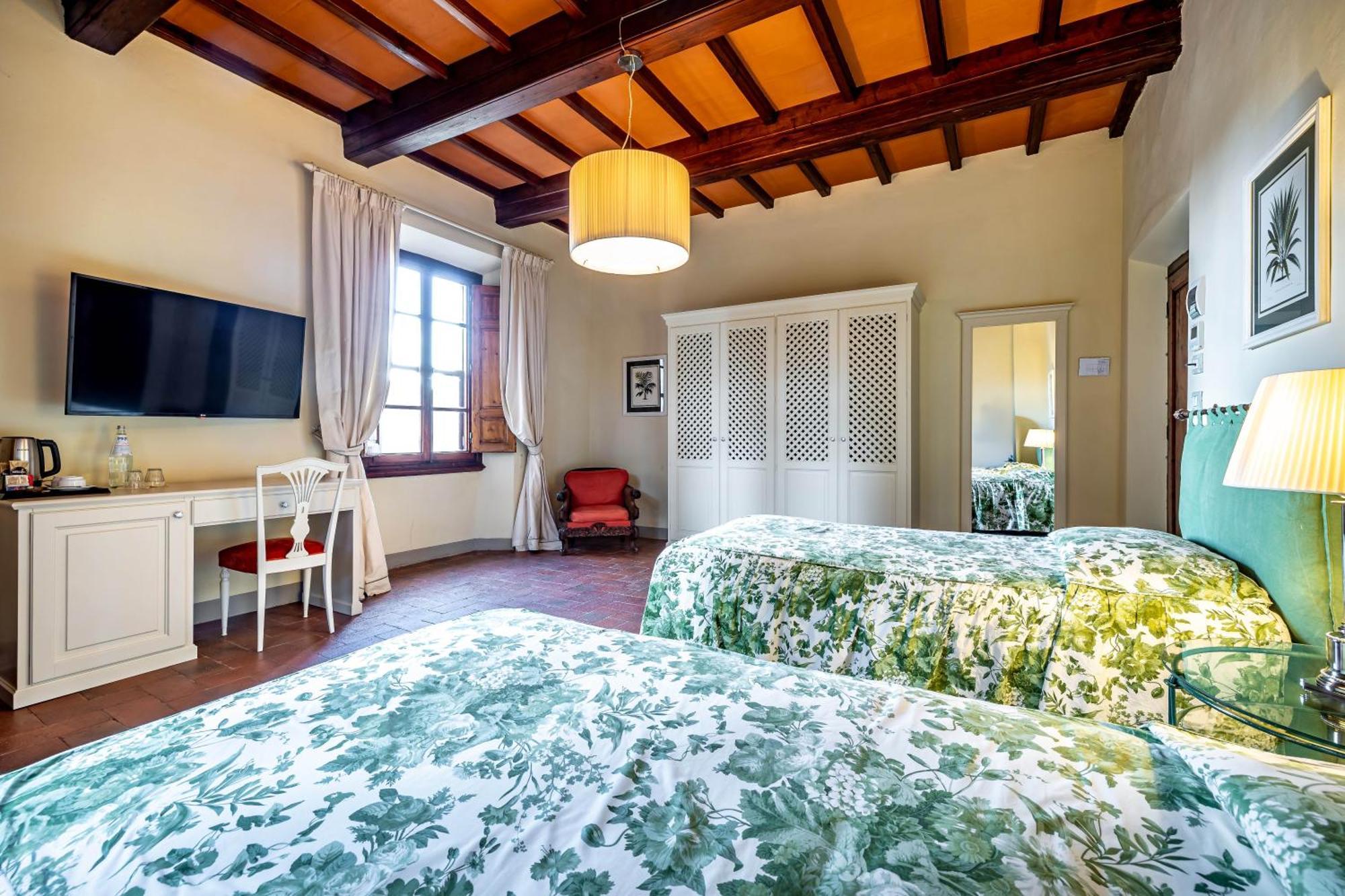 Villa S.Andrea サン・カシャーノ・イン・ヴァル・ディ・ペーザ エクステリア 写真